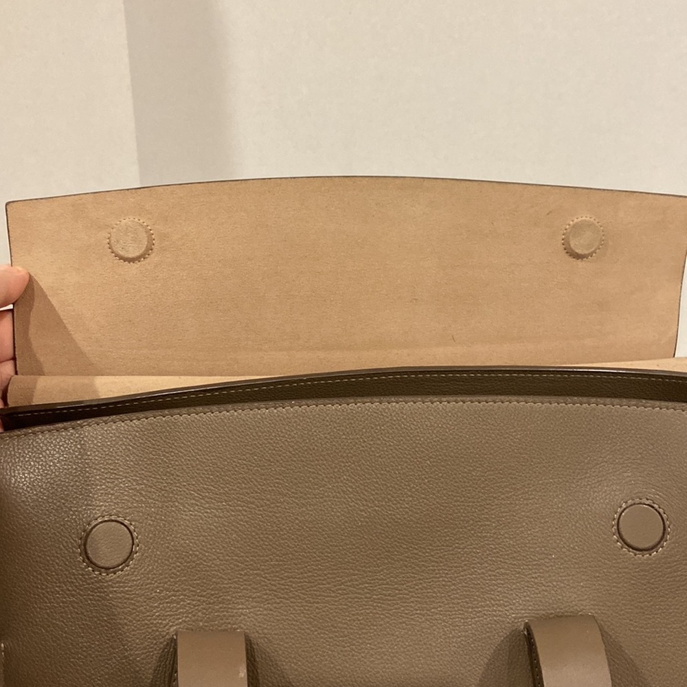 Reiss Large Chancery Leather Grab Bag in Grey - Picture 8 of 12